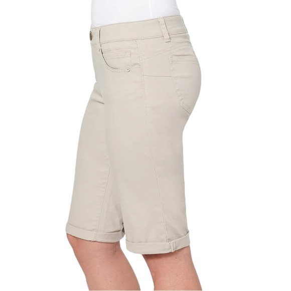 Democracy Flax Ab Solutions Bermuda Shorts - Picture 2 of 10